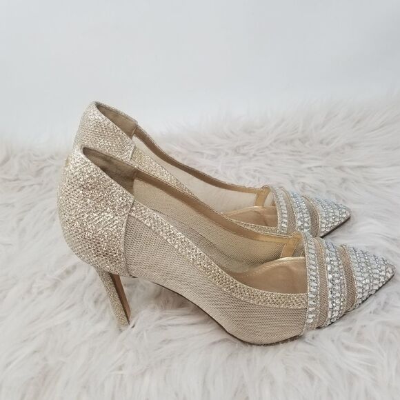 Dream Pairs Sparkly Heels. Size 6 - Picture 11 of 16